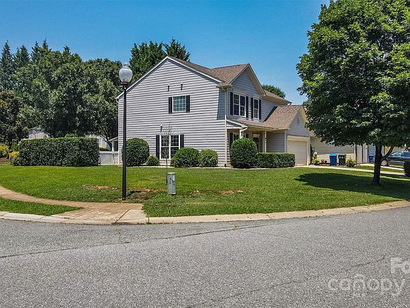 3rd image of 168 Autry Ave