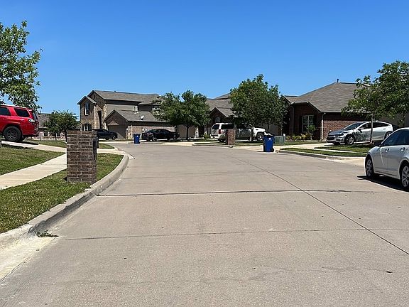 4th image of 366 Coral Vine Ln