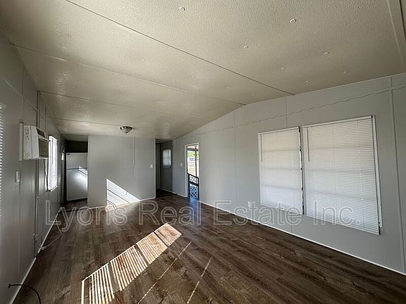 4th image of 7891 Suncoast Dr