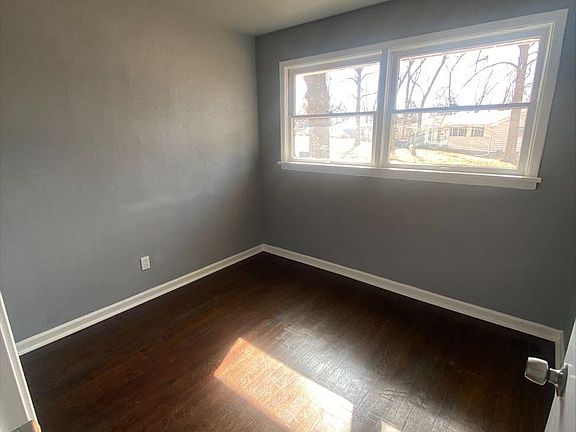 5th image of 6838 Knoll Ave
