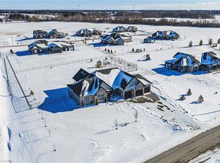 1 Phillips Ct, Dunnville, ON N1A 2W2