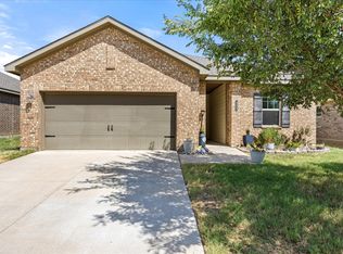 433 Starboard Dr, Crowley, TX 76036