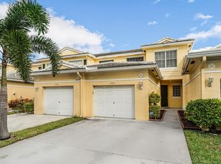 6969 Blue Skies Dr, Lake Worth, FL 33463