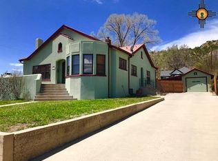 744 S 6th St, Raton, NM 87740