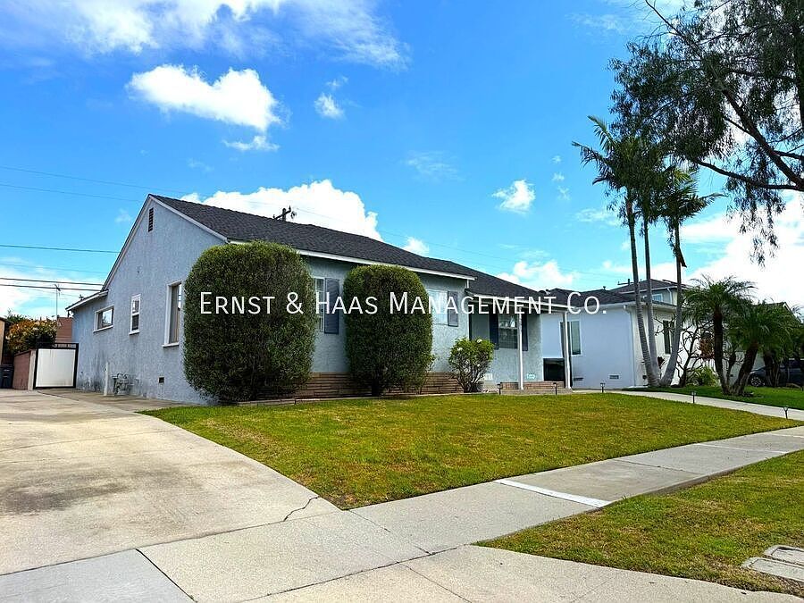 1st image of 2817 Yearling St