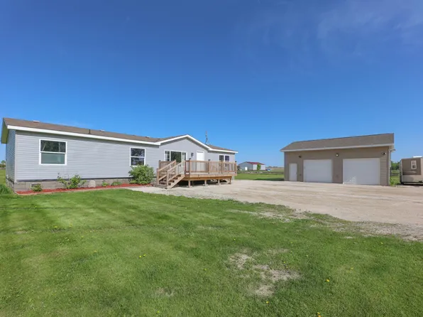 982 County Road 10 NE, Osakis, MN 56360