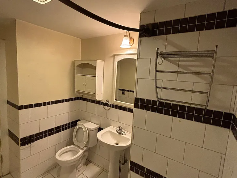 1565 New Scotland Rd #205 — Photo 7