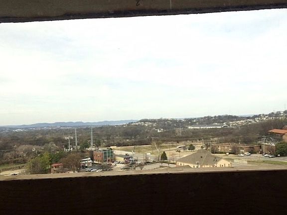 5th image of 3415 W End Ave #D-1002