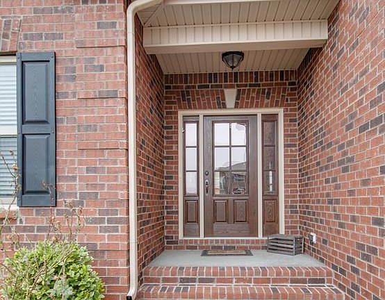 4th image of 1616 John Lee Ln