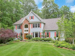21 Carriage House Ln, Boxford, MA 01921