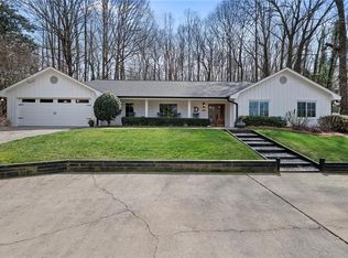 640 Oakstone Way, Roswell, GA 30075