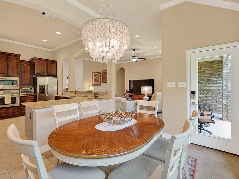 55 S Victoriana Cir — Photo 21