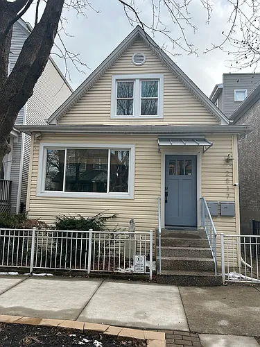 2517 W Charleston St #2 Photo 1
