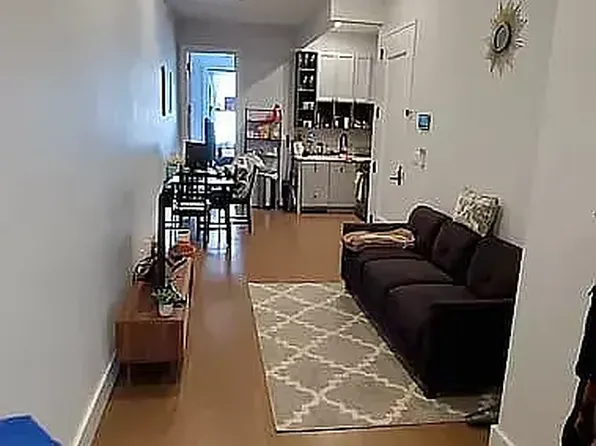 331 Vernon Avenue image 1 of 9