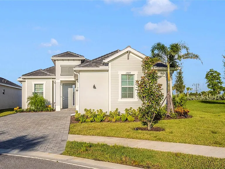 17697 Santorini Ct — Photo 54