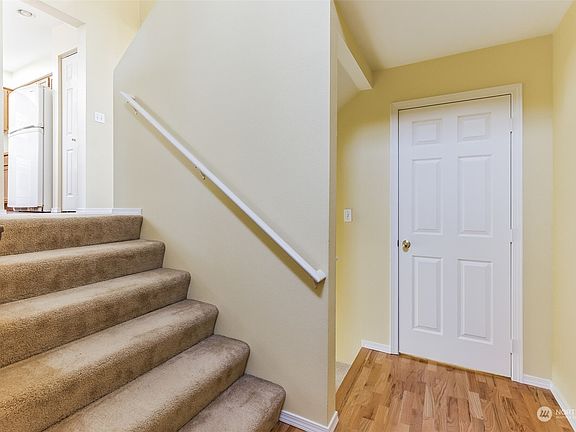 2nd image of 16709 Cobblestone Dr