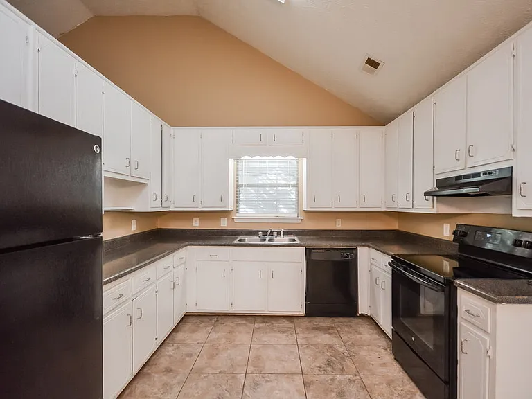 130 Branchwood Dr — Photo 11