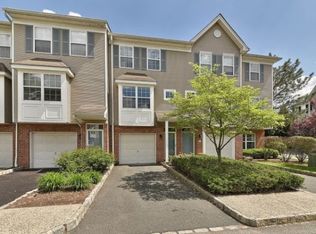 44 Greenbrook Dr, Bloomfield, NJ