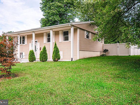 2nd image of 2311 Perry Ave