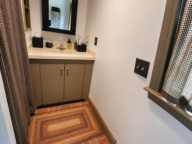 22 Hill St — Photo 16