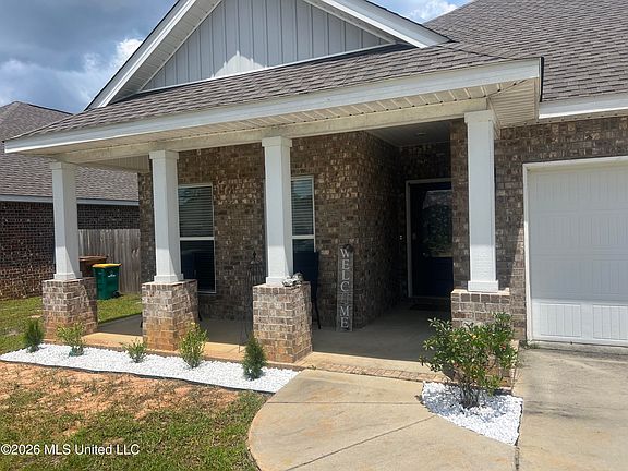 4th image of 15614 Arran Way