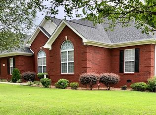 42 Windwood Dr, Fayetteville, TN 37334