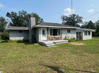 4628 Shady Lane Rd, Oscoda, MI 48750