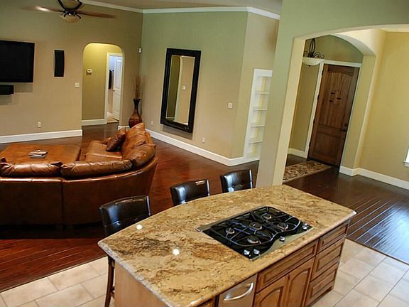 2nd image of 27206 Doverbrook Dr