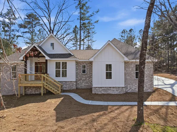 14 Shawnee Ln, Hattiesburg, MS 39402