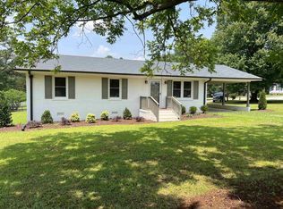 699 Circle Dr, Angier, NC 27501