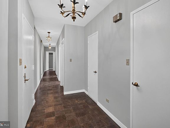 3rd image of 2801 New Mexico Ave NW APT 1108