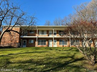 419 Prospect St APT 203, Romeo, MI 48065
