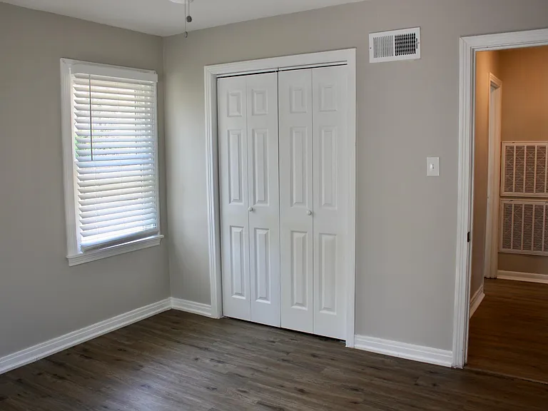 1017 Crestline Rd NW — Photo 10