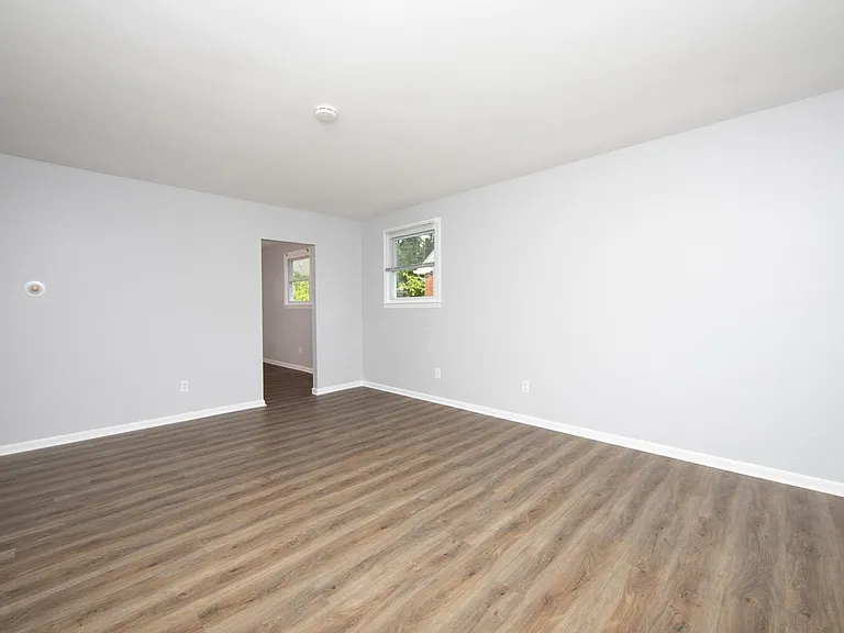 299 Locust Ave #1 — Photo 3