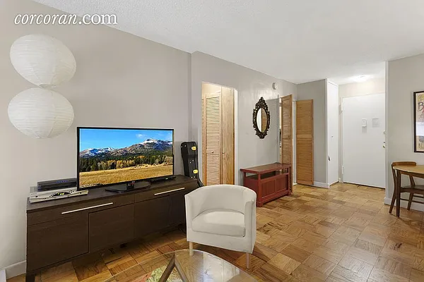 Rented by Corcoran | media 12