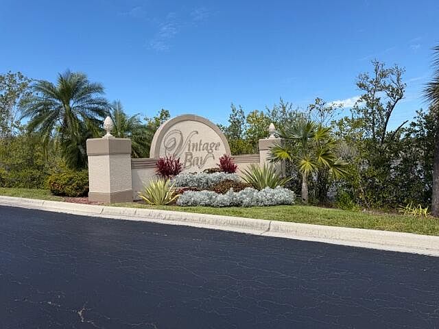 1st image of 133 Vintage Bay Dr Unit 26