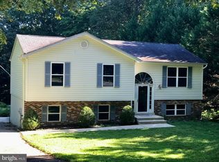 5780 Long Beach Dr, Saint Leonard, MD 20685