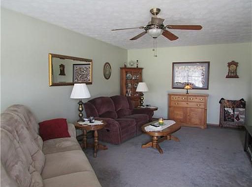 3rd image of 4853 Brannan Dr W