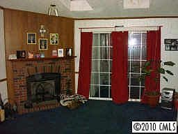 5th image of 475 Venture Ct