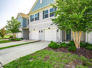 10377 Benson Lake Dr, Jacksonville, FL 32222
