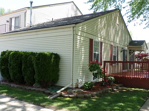 4th image of 33612 Bayview Dr #77