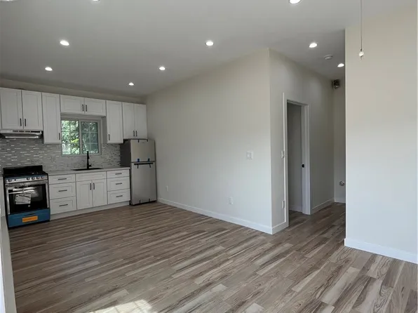 12416 Bradford Pl, Granada Hills, CA 91344