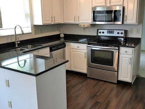 2nd image of 5363 Old Creek Ln