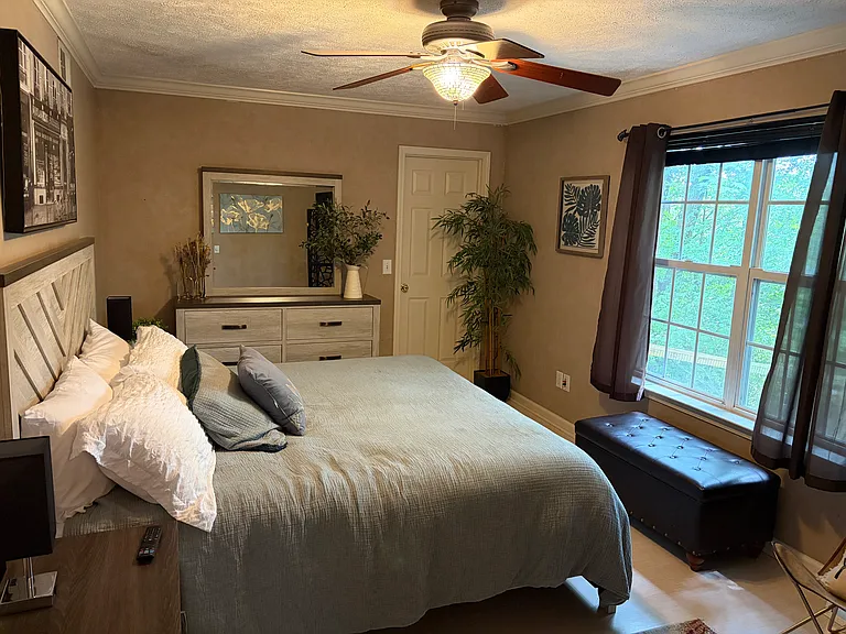 1708 Elm Run Way — Photo 6