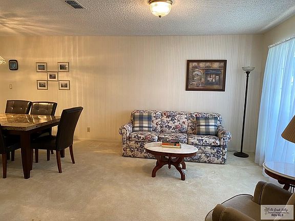 4th image of 1704 Old Creek Ct
