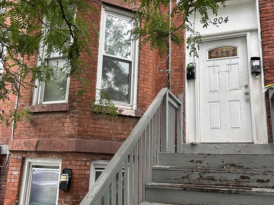 204 South St