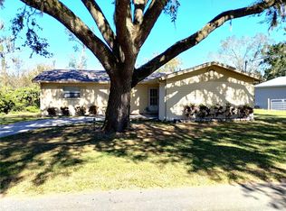 906 Oakland Heights Ave, Plant City, FL 33563