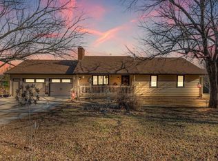 6930 SW Hoch Rd, Auburn, KS 66402