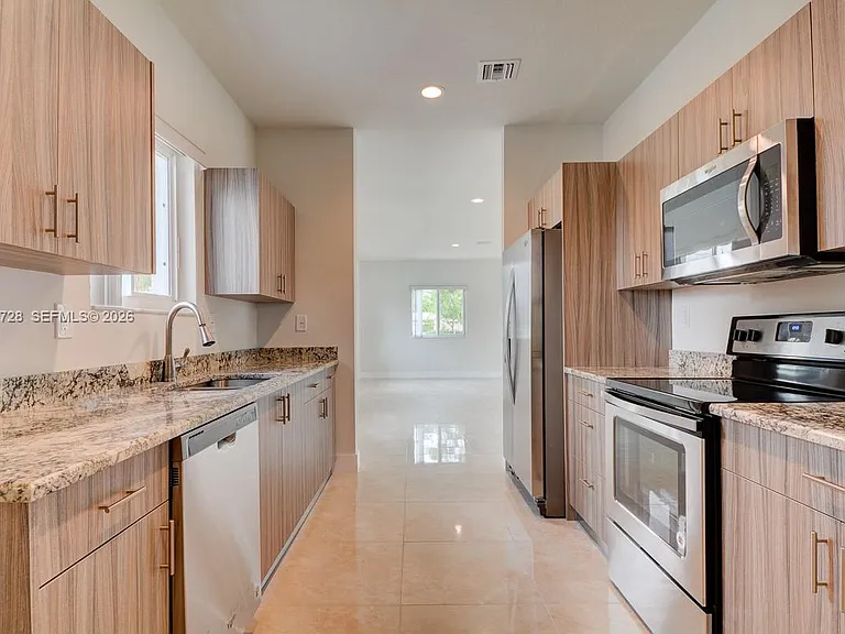 312 Phippen Waiters Rd — Photo 3