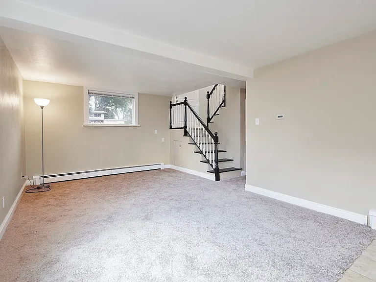 241 Elmwood Dr — Photo 2